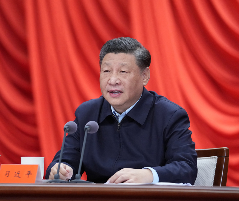 3月1日，2022年春季学期中央党校（国度行政学院）中青年干部培训班在中央党？。中共中央总书记、国度主席、中央军委主席习近平在开班式上颁发沉要讲话。新华社记者 申宏 摄